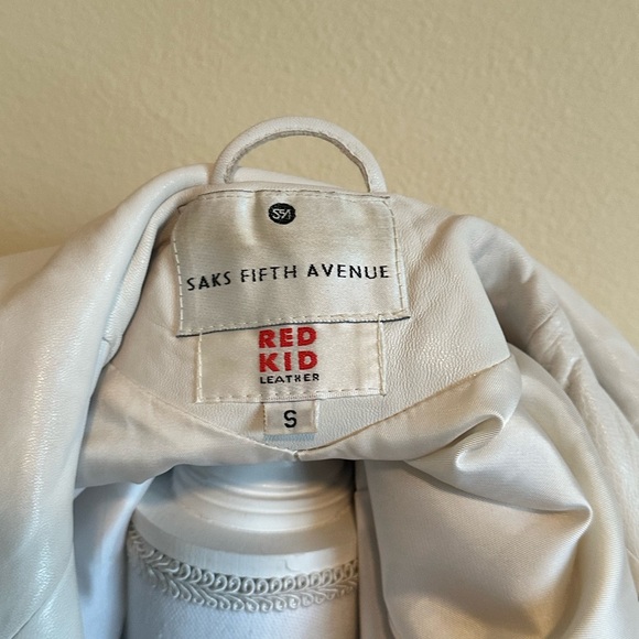 Saks Fifth Avenue - Off white leather short trench coat - Picture 4 of 4